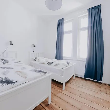 Zur See, Whg Fregatte Apartman *