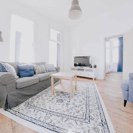 Zur See, Whg Fregatte Apartman *